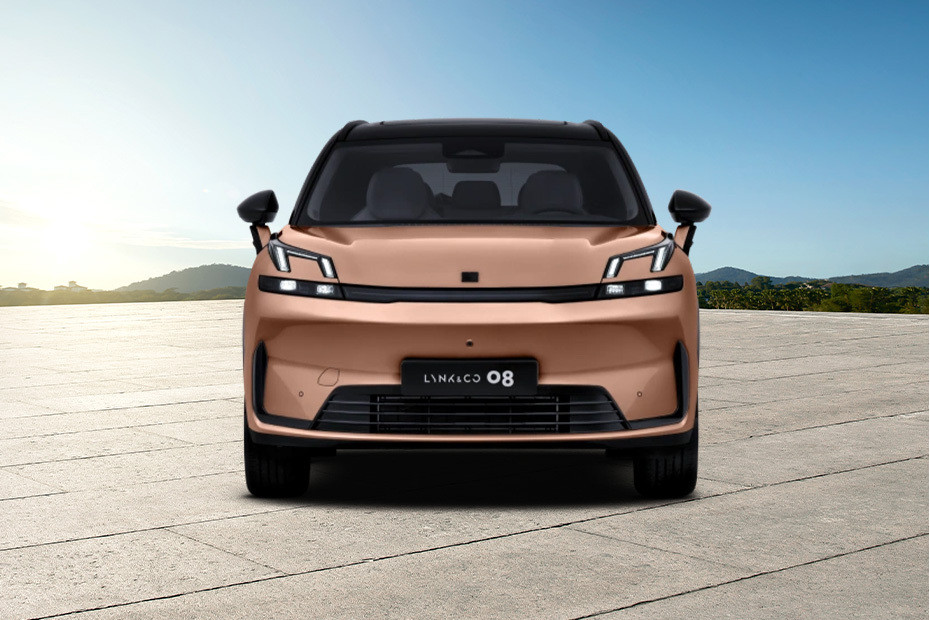 Full Front View of 08 EM-P