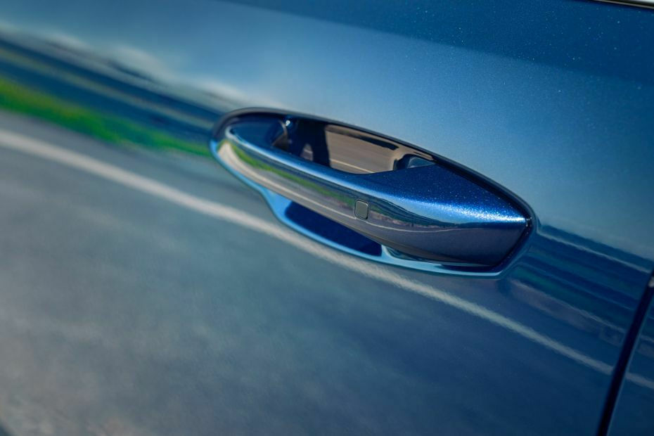 VF MPV 7 Door handle