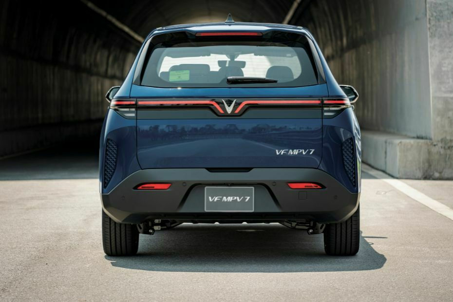 Full Rear View of VinFast VF MPV 7