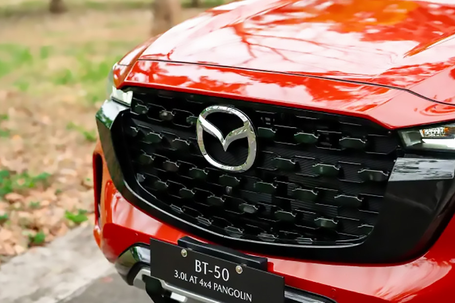 Mazda BT-50 Grille View BT-50 Grille View
