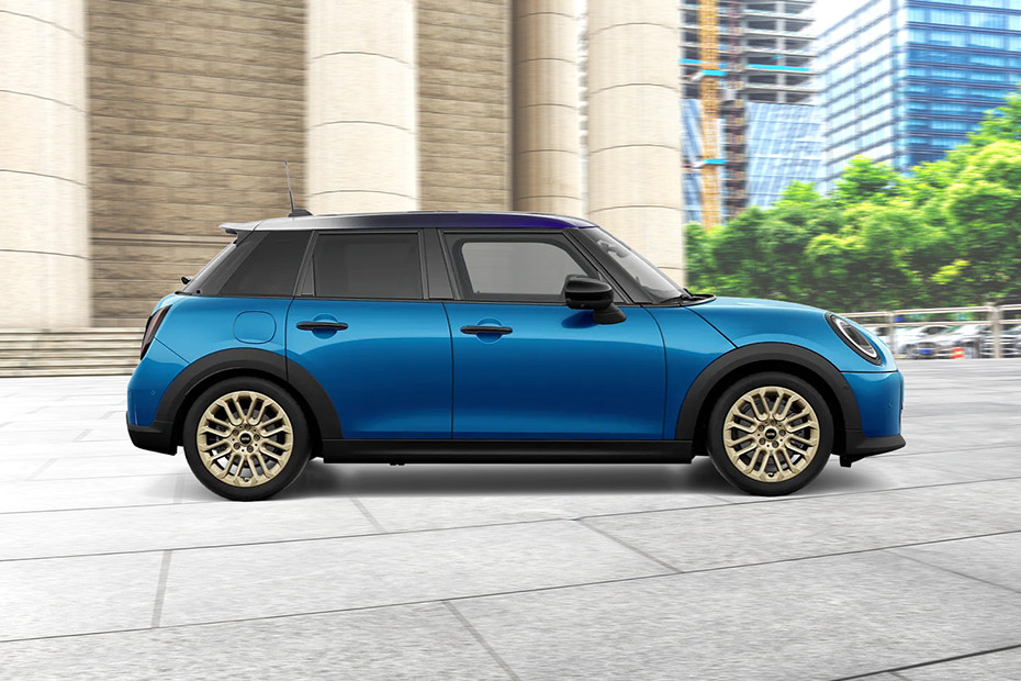 5 Door Medium Angle Front View