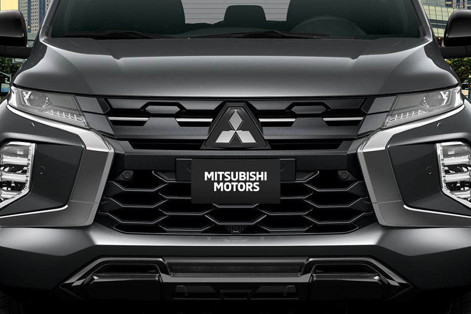 Mitsubishi Montero Sport Grille View