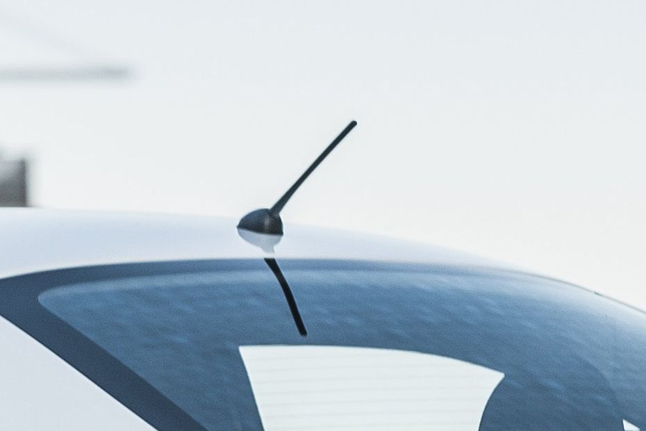 Mitsubishi Mirage G4 (2015-2018) Roof Antenna Mirage G4 (2015-2018) Roof Antenna