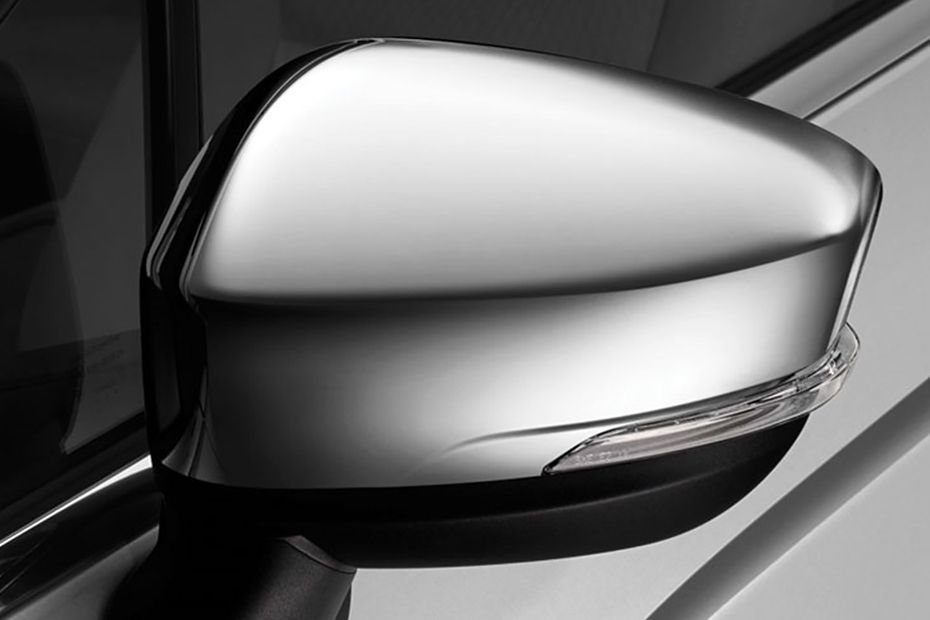 Mitsubishi Xpander (2018-2021) Drivers Side Mirror Front Angle