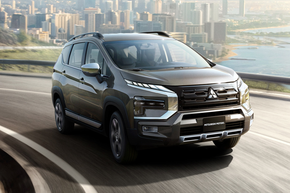 Mitsubishi Xpander Cross Front Medium View