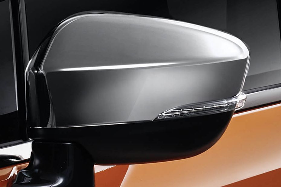 Nissan Grand Livina 2021 Drivers Side Mirror Front Angle