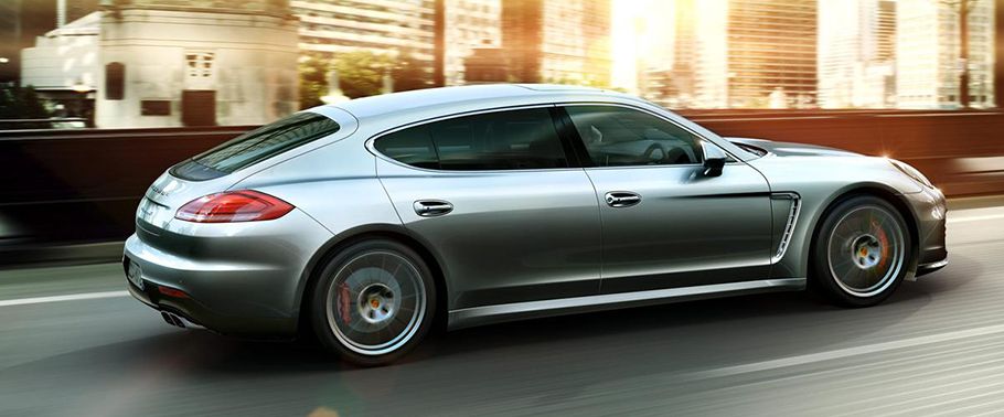 Panamera Turbo Executive Rear angle view