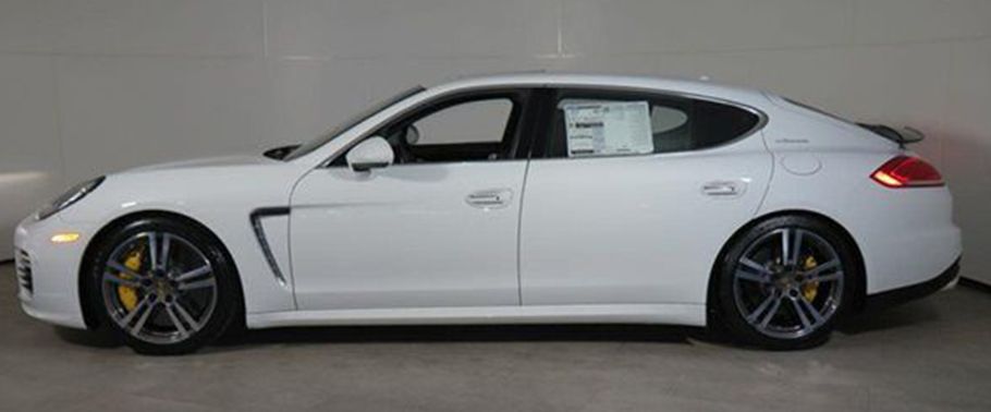 Panamera Turbo S Executive Side view