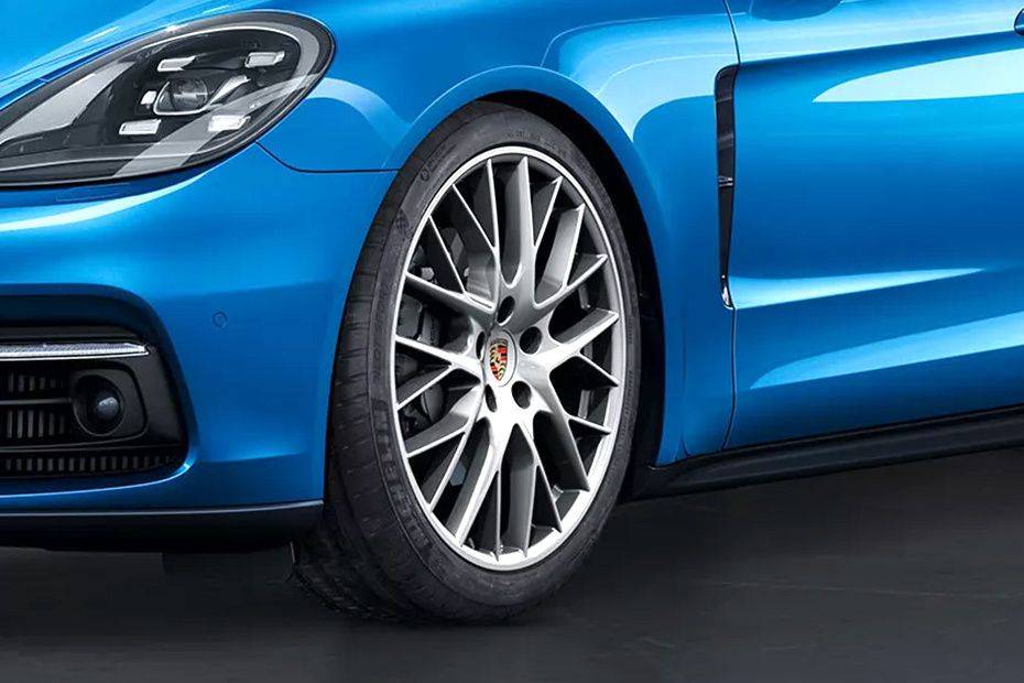 Porsche Panamera Wheel