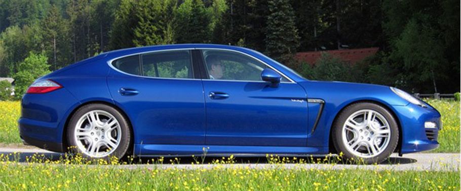 Porsche Cayenne S Drivers Sideview Porsche Cayenne S Drivers Sideview