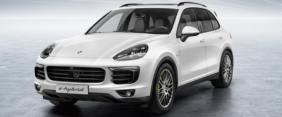 Porsche Cayenne S E-Hybrid Front Angle High View