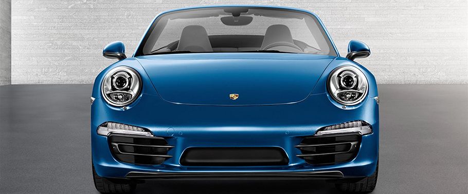 Full Front View of 911 Carrera 4 Cabriolet