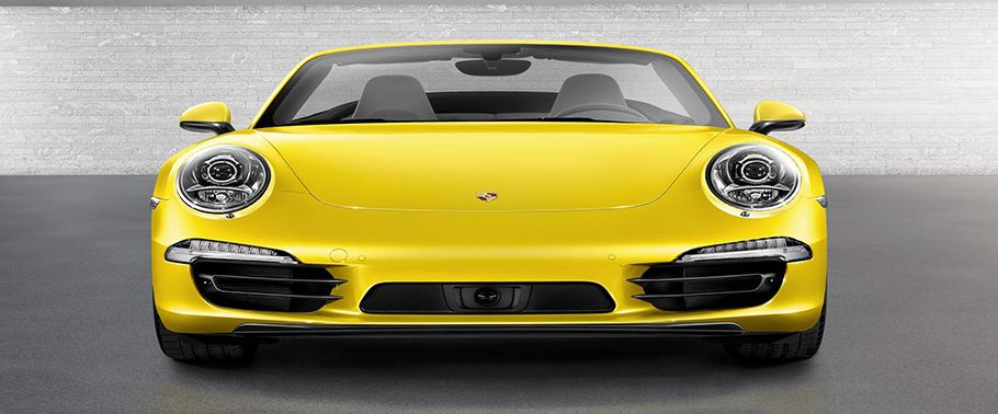 Full Front View of 911 Carrera 4S Cabriolet