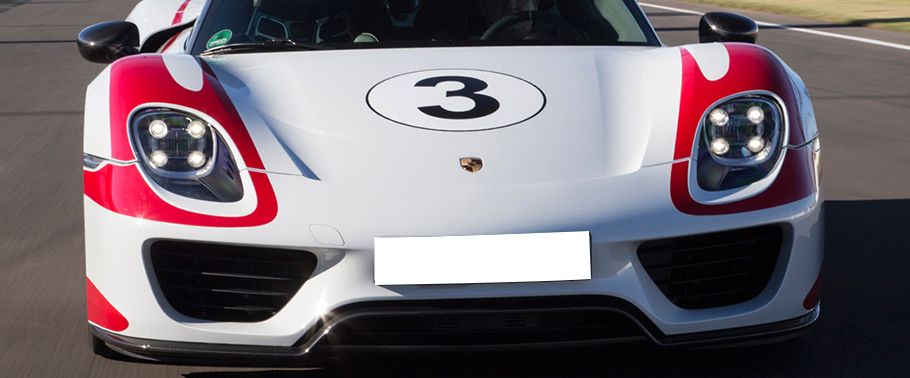 Full Front View of 918 Spyder Weissach Package