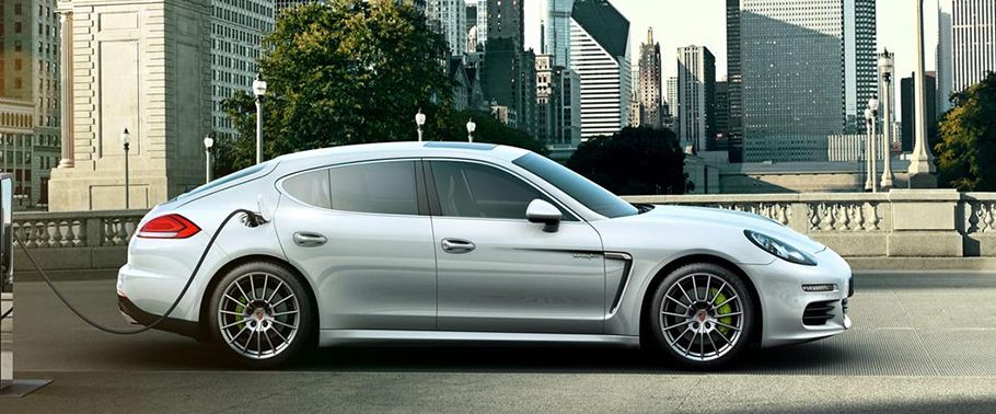 Porsche Panamera S E-Hybrid Drivers Sideview