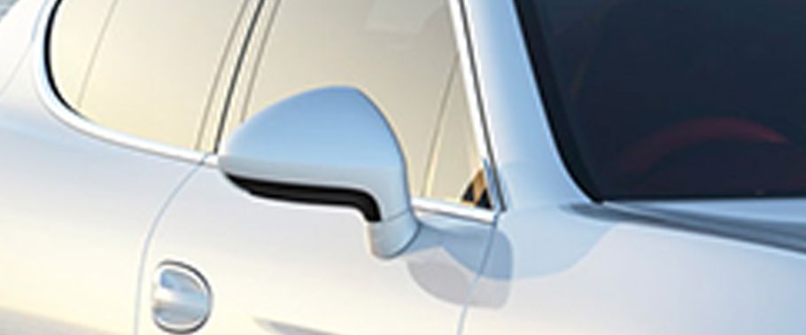 Porsche Panamera S E-Hybrid Drivers Side Mirror Front Angle