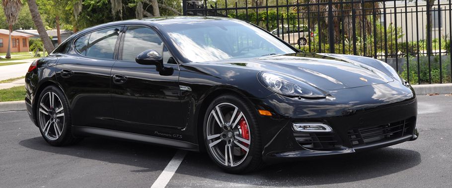 Porsche Panamera GTS Front Cross Side View