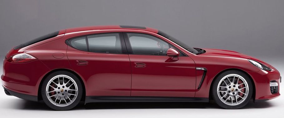 Porsche Panamera GTS Drivers Sideview