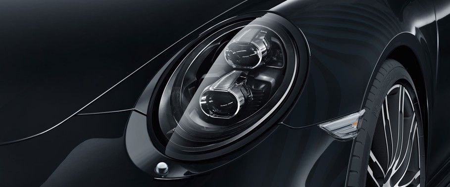 911 Carrera Cabriolet Black Edition Headlight