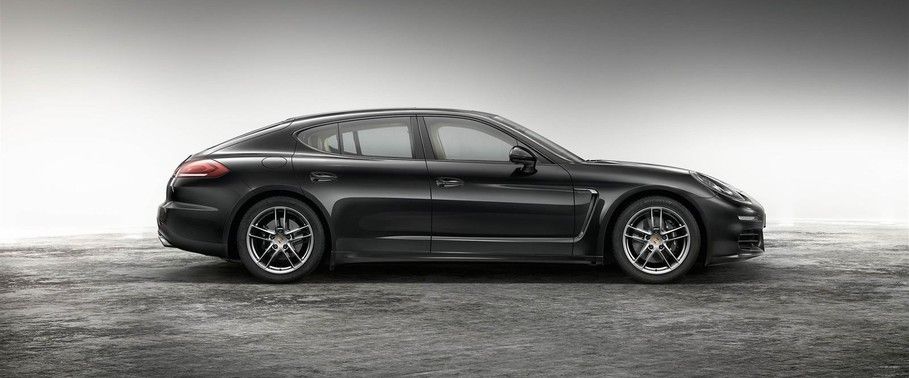 Porsche Panamera Edition Drivers Sideview