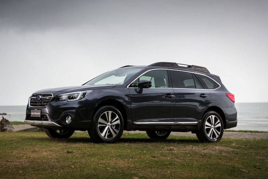 Subaru Outback (2015-2020) Front Side View