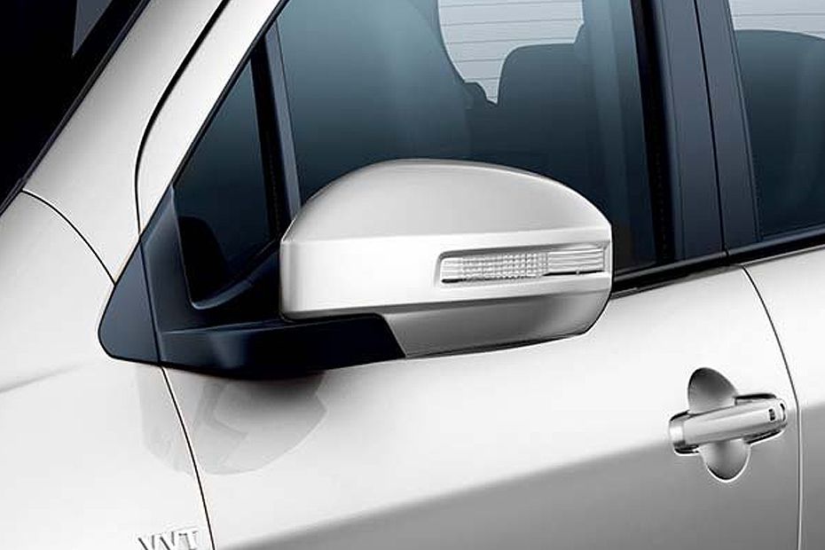 Suzuki Ertiga (2016-2018) Drivers Side Mirror Front Angle