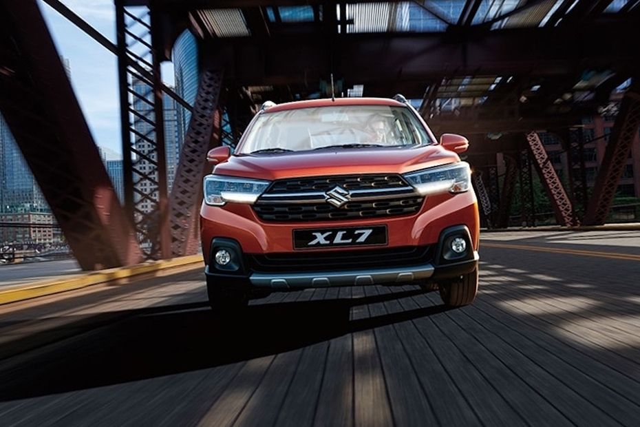 Suzuki XL7 2024 Price, Promo February, Spec & Reviews