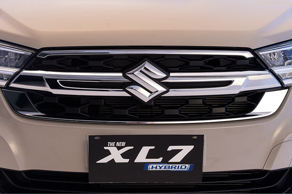 XL7 Hybrid Grille View XL7 Hybrid Grille View