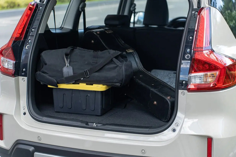 Trunk Open Closer View of XL7 Hybrid Trunk Open Closer View of XL7 Hybrid