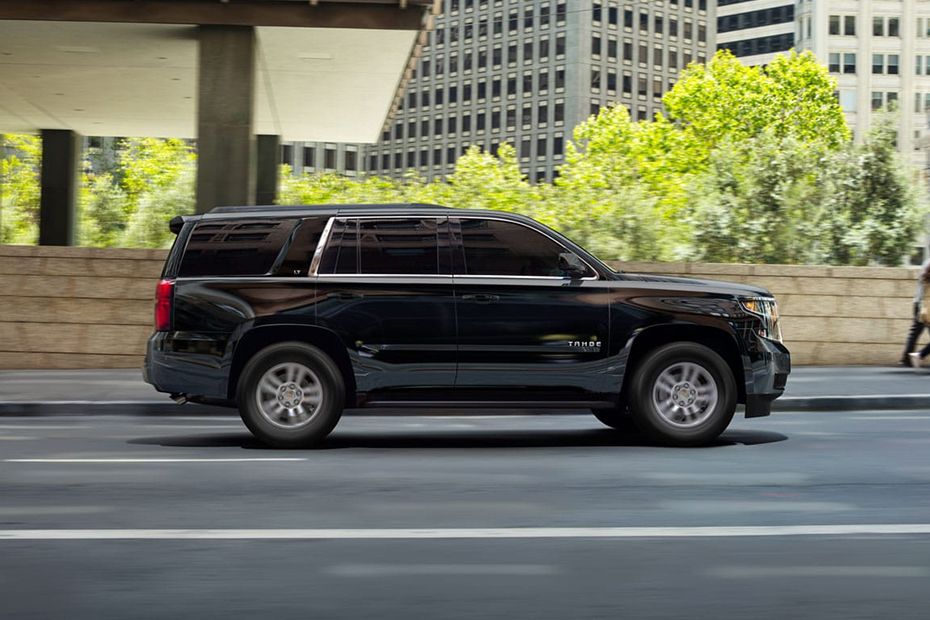 Chevrolet Tahoe (2015-2021) Drivers Sideview Chevrolet Tahoe (2015-2021) Drivers Sideview