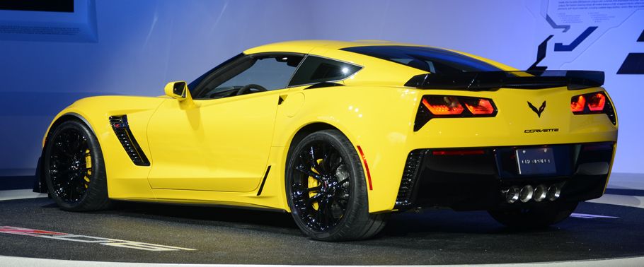 Rear Cross Side View of Chevrolet Corvette Z06