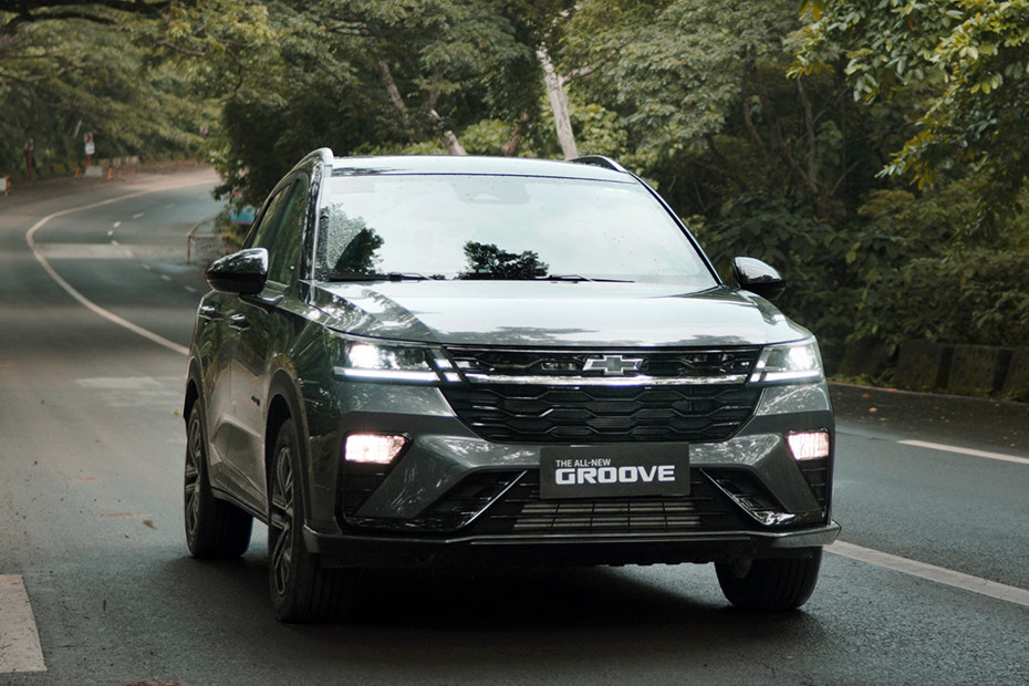 Groove Medium Angle Front View