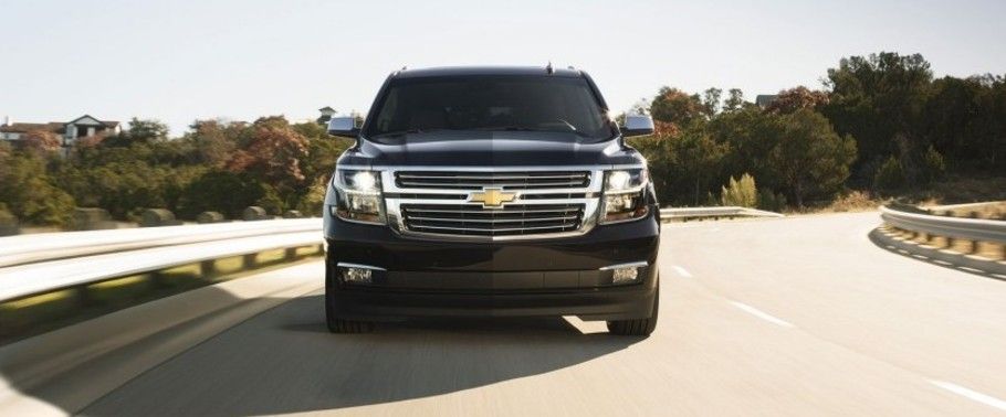 Full Front View of Suburban (2001-2014)