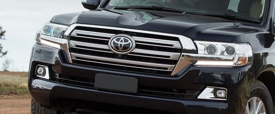 Land Cruiser (1993-2007) Grille View