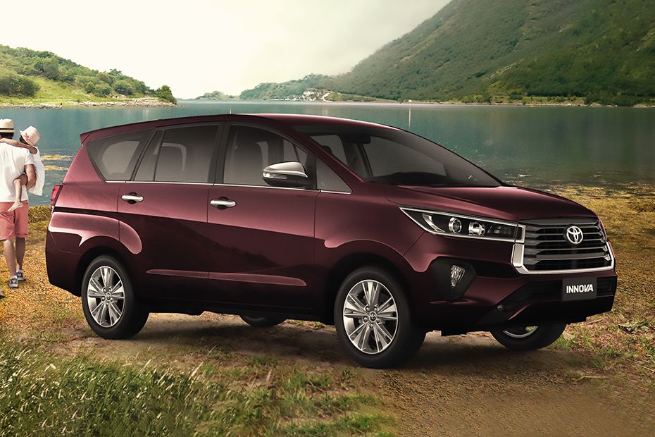 Toyota Innova 2023 Interior & Exterior Images, Colors & Video Gallery