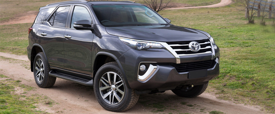 Toyota Fortuner Front Medium View Toyota Fortuner Front Medium View