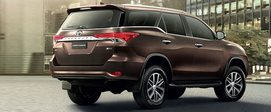 Fortuner Rear Medium Side View Fortuner Rear Medium Side View