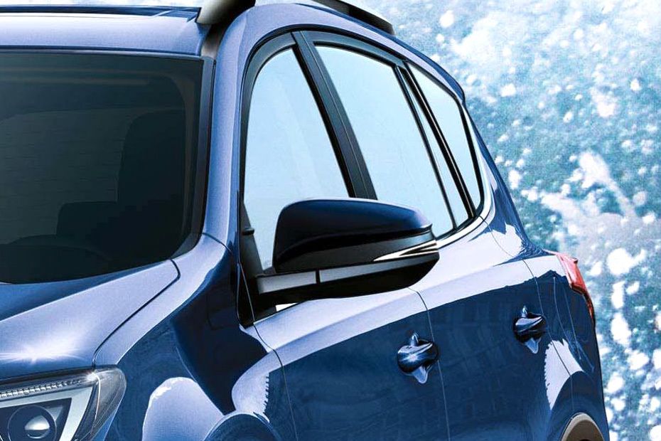 Toyota RAV4 (2017-2018) Drivers Side Mirror Front Angle Toyota RAV4 (2017-2018) Drivers Side Mirror Front Angle