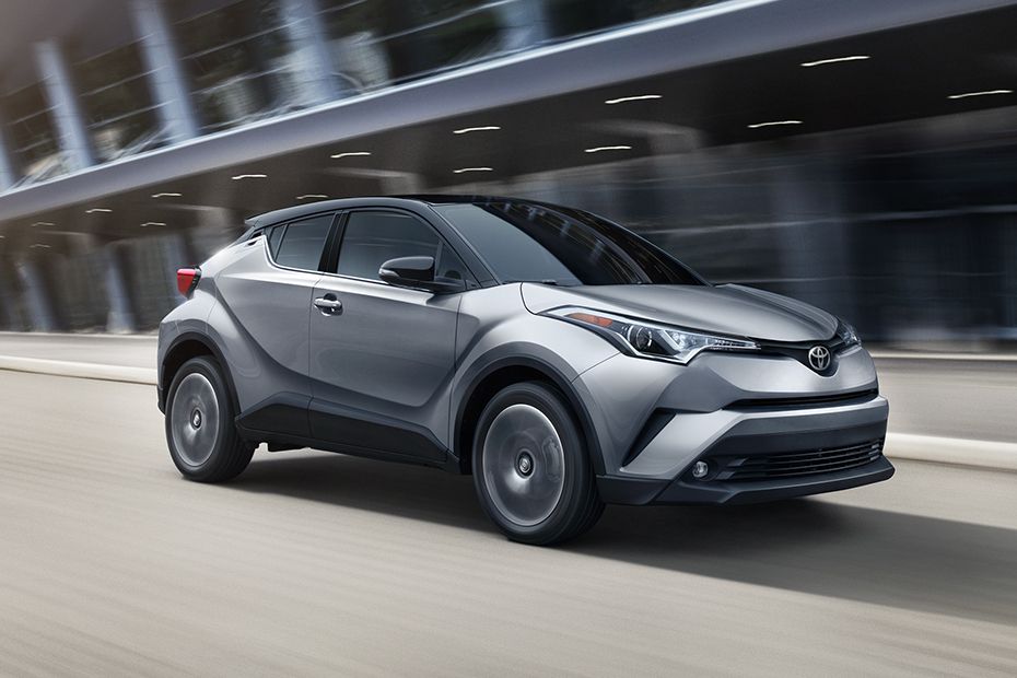 Toyota C-HR Front Cross Side View
