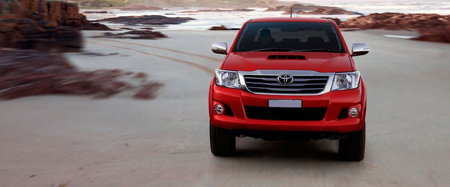 Full Front View of Hilux (2005-2015)