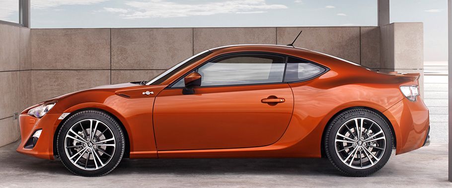 Toyota 86 (2012-2016) Side View Toyota 86 (2012-2016) Side View