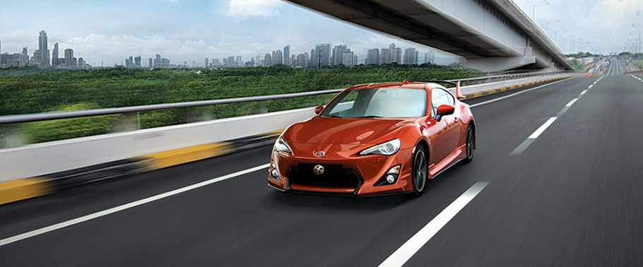 Toyota 86 (2012-2016) Side Medium View