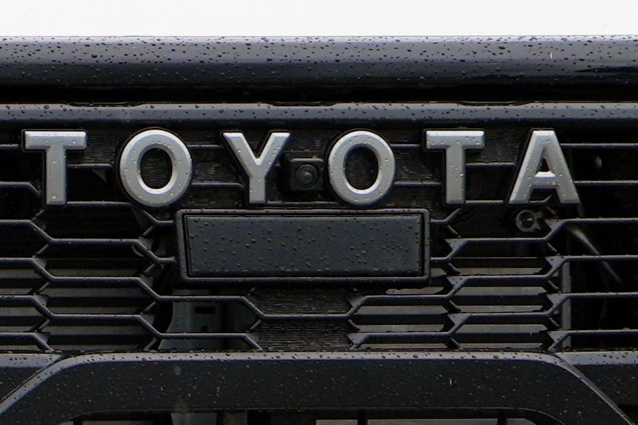 Toyota Hilux Branding