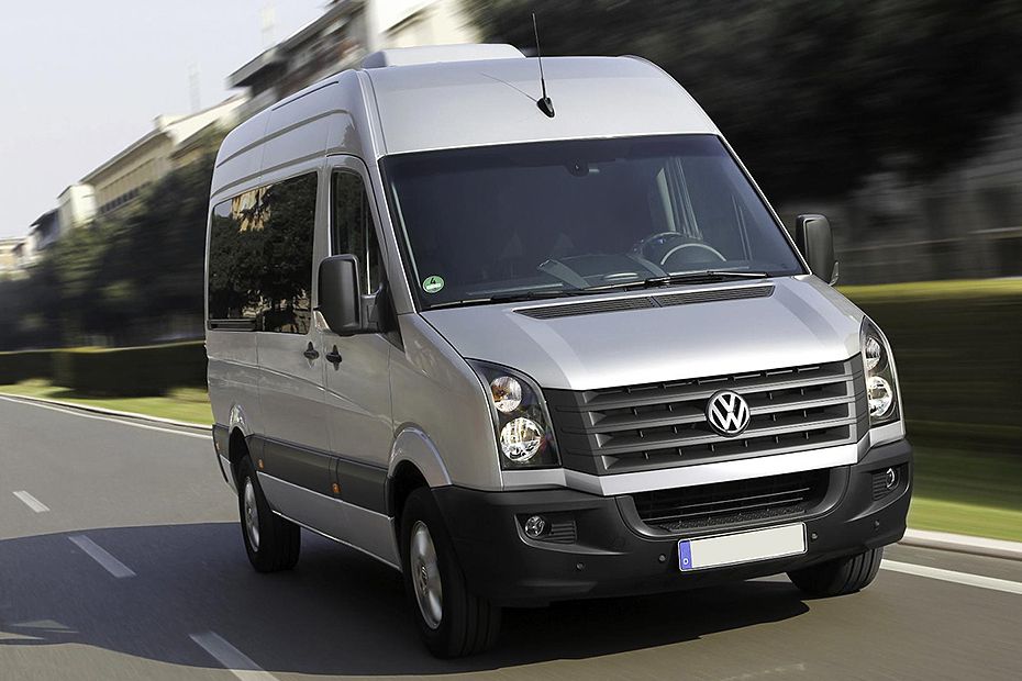 Volkswagen Crafter Front Medium View Volkswagen Crafter Front Medium View