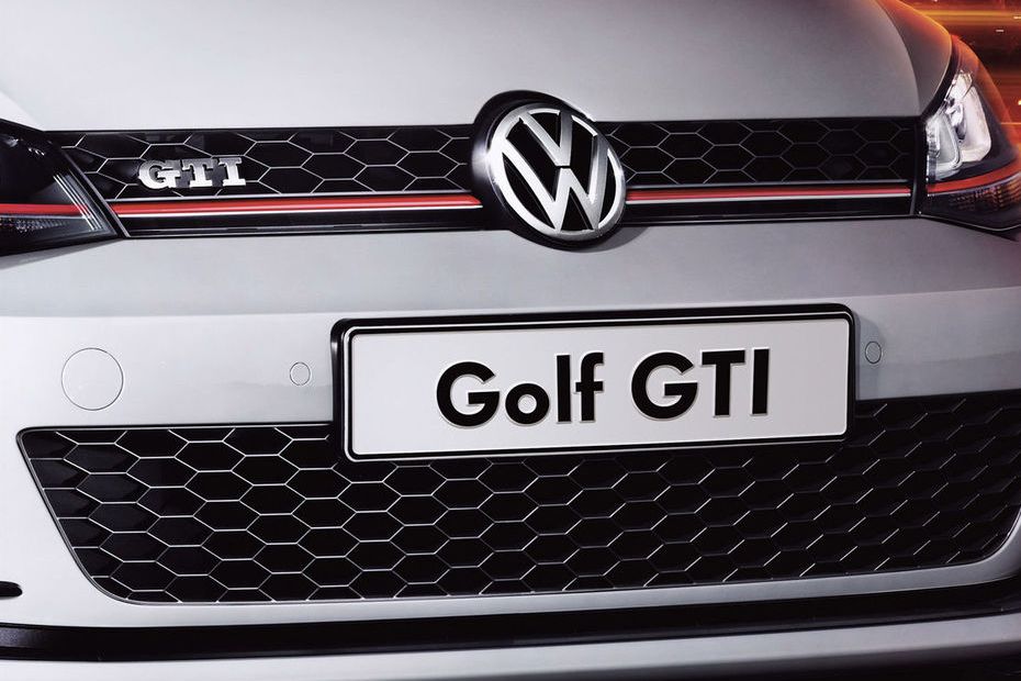Volkswagen Golf GTI Grille View