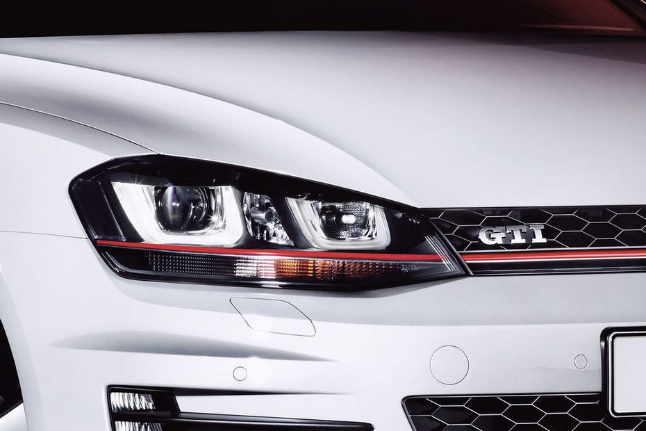 Volkswagen Golf GTI Headlight