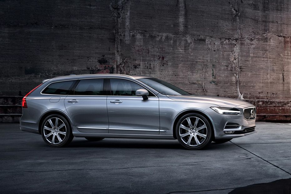 Volvo V90 Front Cross Side View