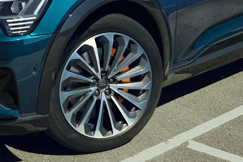 Audi E-Tron Wheel