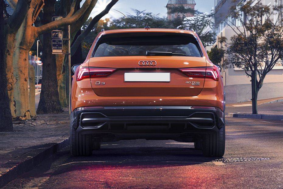 Audi Q3 Full Front View