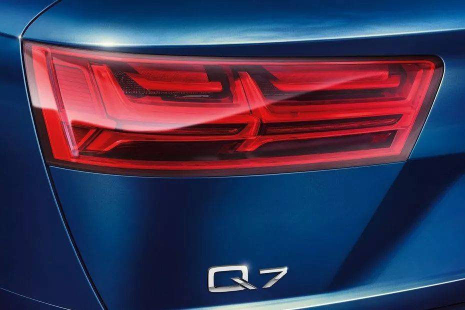 Q7 (2016-2024) Tail light Q7 (2016-2024) Tail light